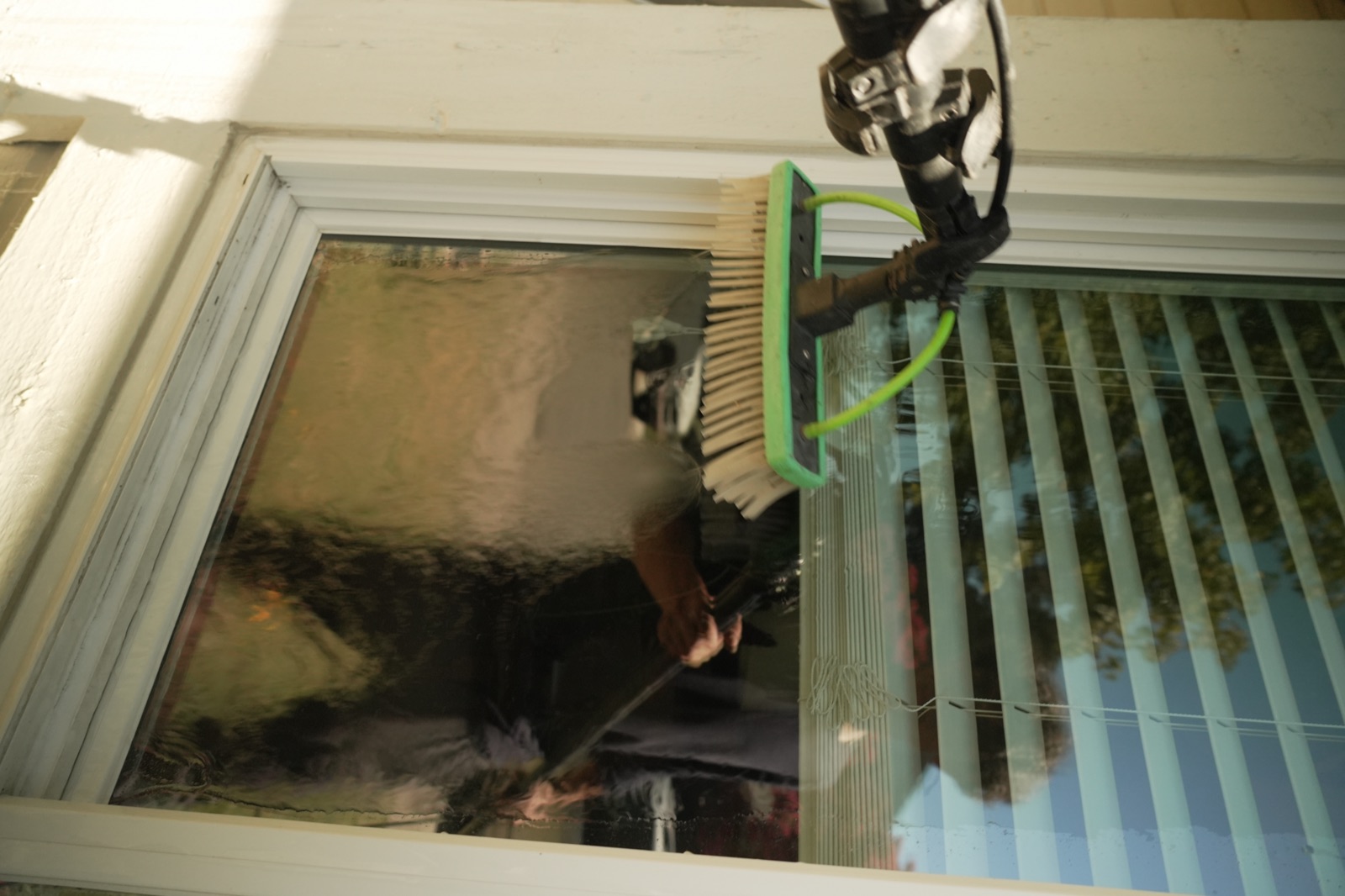 Exterior window cleaning in Sacramento